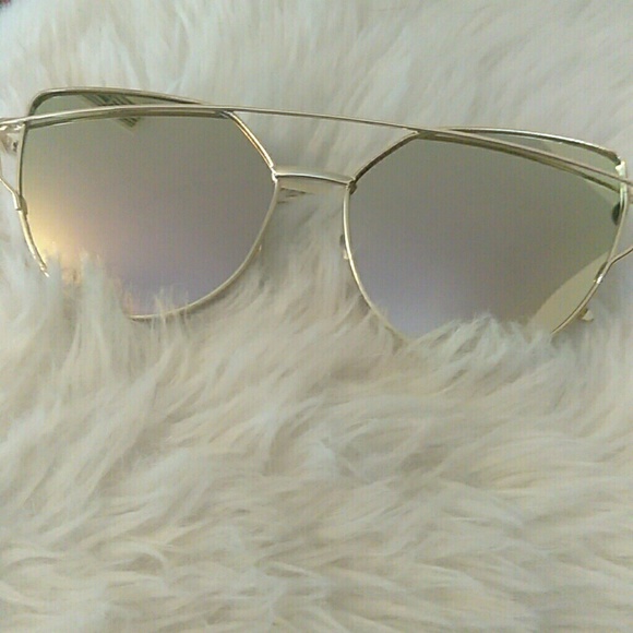 LAST ONE"Star Struck"🌟 Rose Gold aviator Glasses - Picture 4 of 4